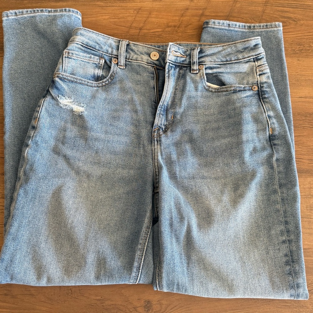American Eagle Outfitters Light Blue Straight Leg Jeans